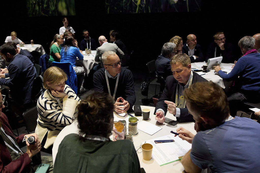 A Plant Food Summit résztvevői üzemlátogatásokon, kutatóintézeti bemutatókon és növényi alapú ételkóstolókon vehettek részt 