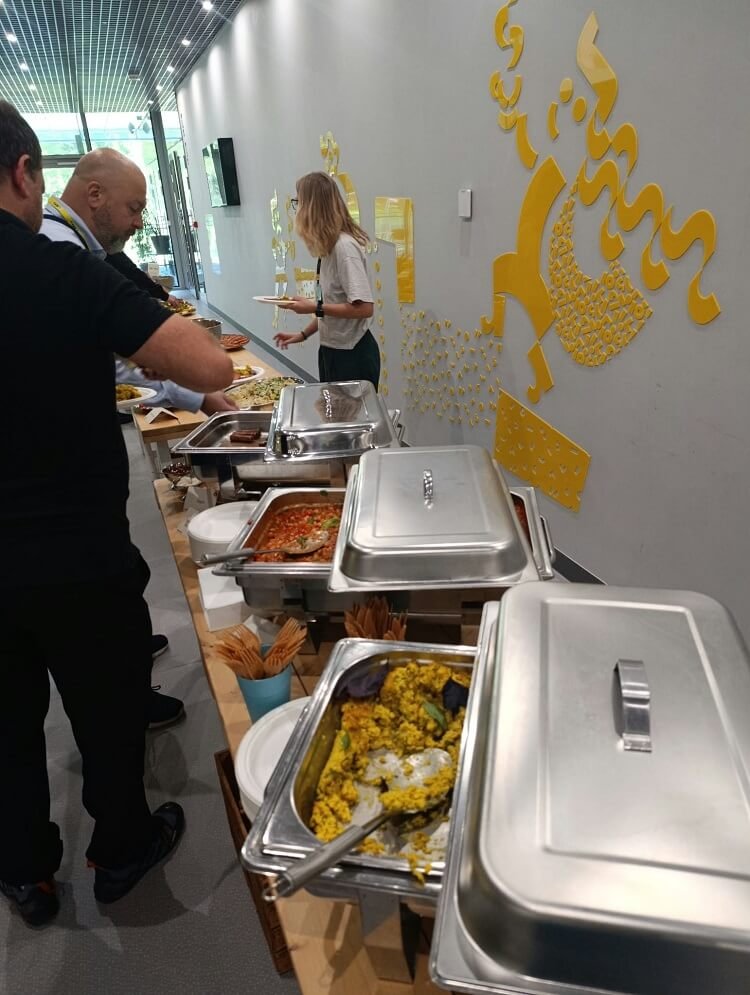 Bőséges és minőségi növényi ételekkel volt tele a catering
